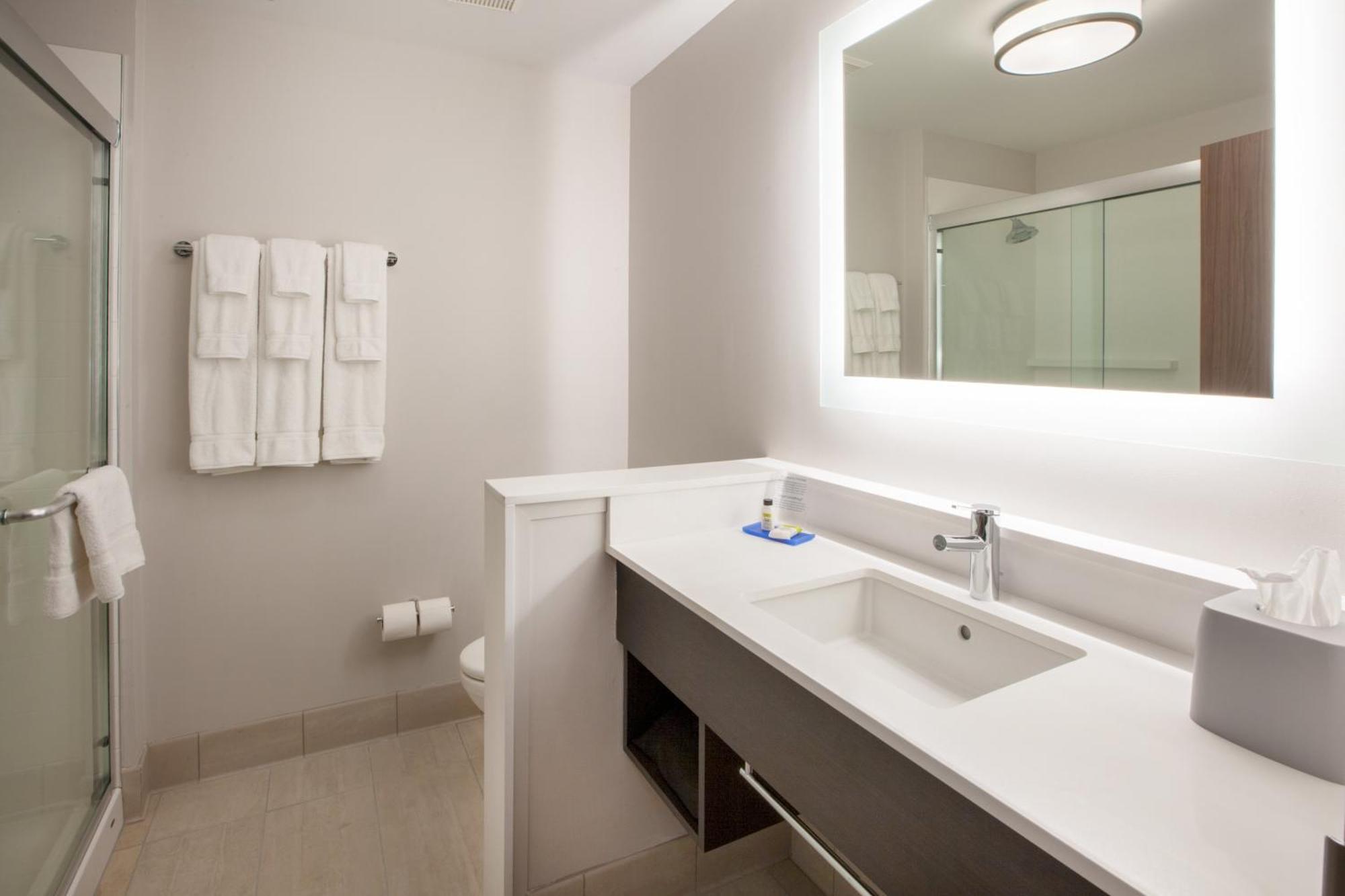 Holiday Inn Express & Suites St Thomas Saint Thomas Ngoại thất bức ảnh